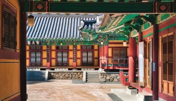 temples-in-tranquility-gyeongju-in-bloom-b-51d05cf4-thumb